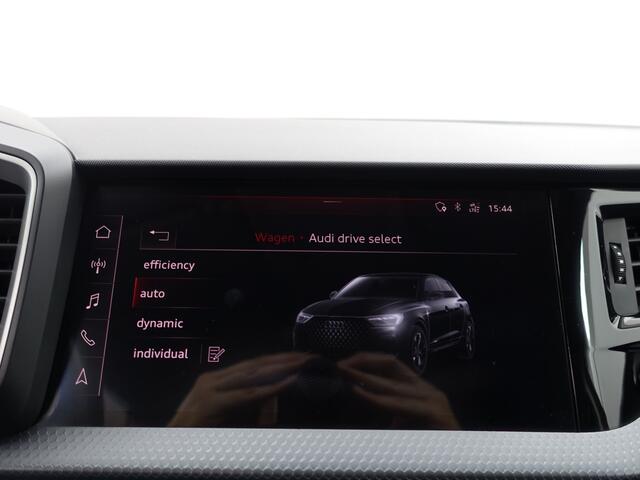 Audi A1 Citycarver 30 TFSI S Line Aut- Two Tone, Xenon Led, CarPlay, Virtual Cockpit, Keyless, Stoelverwarming