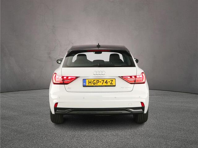 Audi A1 Sportback 25 TFSI 95pk | 17 inch | CarPlay | Clima | Zwartdak | DAB | Verlengde Garantie | Parkeersensoren |