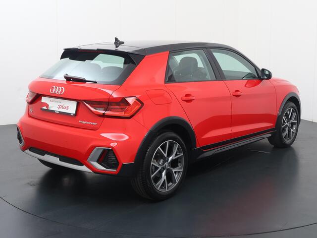 Audi A1 citycarver 35 TFSI epic | 150 PK | Automaat | Stoelverwarming | Achteruitrij camera | Lederen interieur |