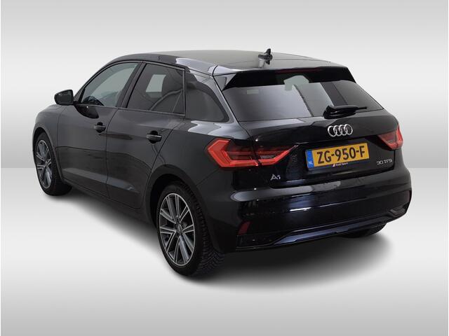 Audi A1 Sportback 30 TFSI Advanced epic S-Line / Navigatie / Parkeerhulp achter / 17'' / Sportstoelen / Getint glas / Cruise Control