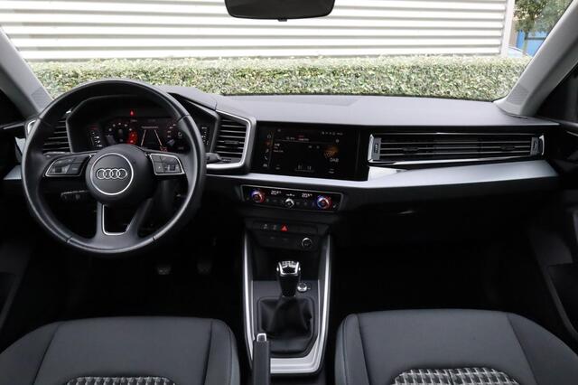 Audi A1 Sportback 25 TFSI Advanced l Stoelverwarming l PDC l Carplay