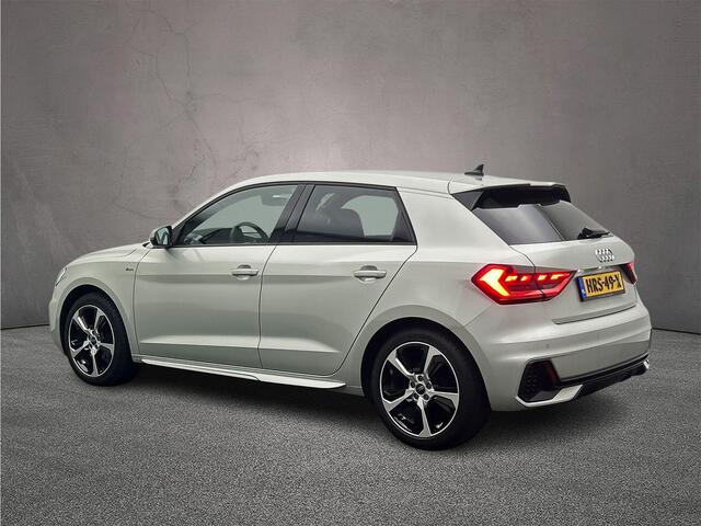 Audi A1 Sportback 25 TFSI S edition | Full-led | Carplay | Parkeersensoren | Ambient lighting | Optiekzwart |