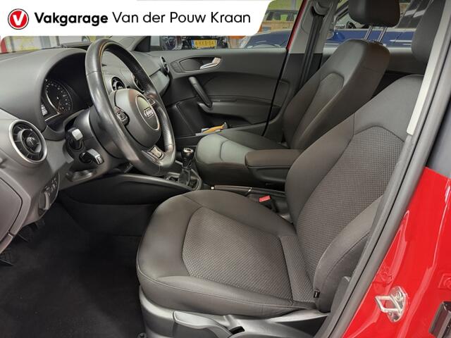 Audi A1 1.0 TFSI Adrenalin Trekhaak / All season banden