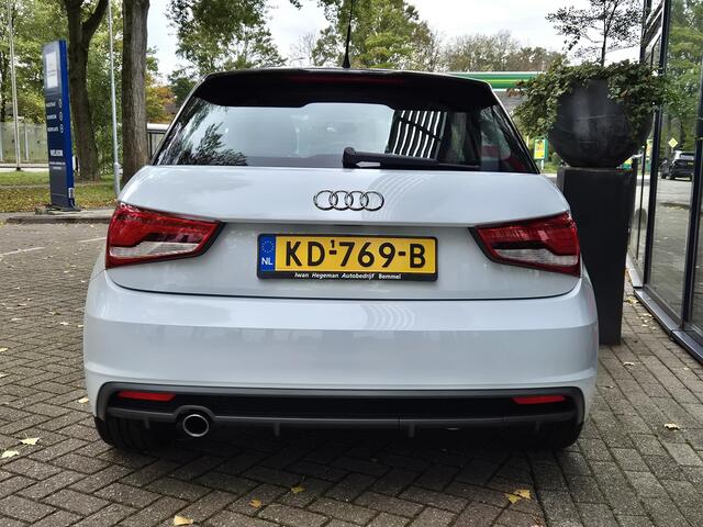 Audi A1 Sportback 1.0 TFSI Adrenalin S line | LM Velgen | Airconditioning | Centrale vergrendeling