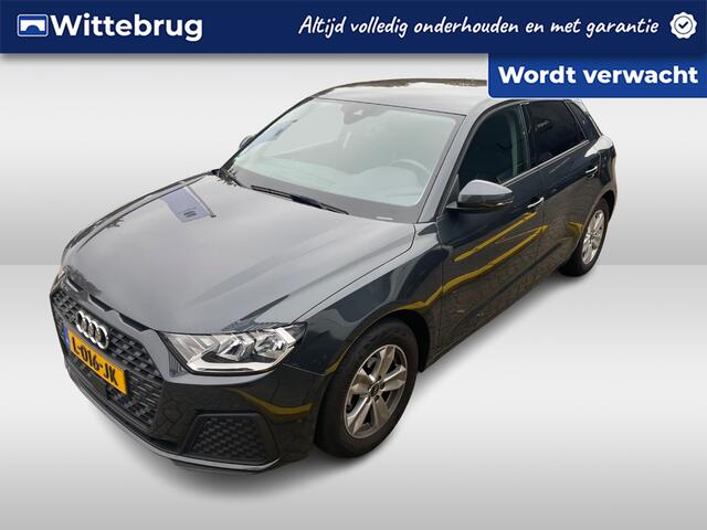 Audi A1 Sportback 25 TFSI Pro Line / App connect / Camera / Parkeersensoren V+A / Cruise controle / Lichtmetaal 15 inch /