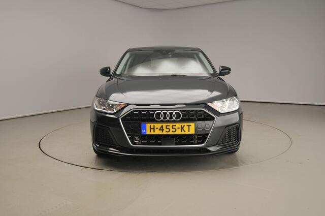 Audi A1 Sportback 30 TFSI epic 115PK | CarPlay | 17" | Parkeersensoren | Sportstuur