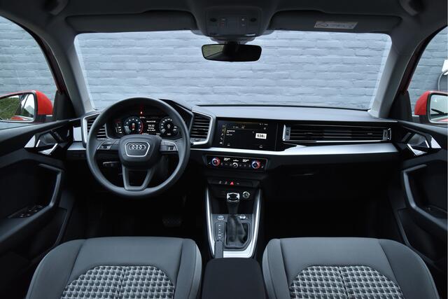 Audi A1 citycarver 30 TFSI Epic Automaat