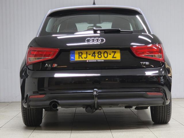 Audi A1 Sportback 1.0 TFSI/ D-Riem Verv 63.000KM!/ Two-Tone/ Trekhaak/ 15''LMV/ Clima/ Navi/ Bluetooth/ Multi.LEDER.Stuur/ Elek.Pakket/ Isofix/ PDC Achter.