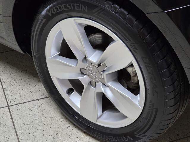 Audi A1 Sportback 1.0 TFSI/ D-Riem Verv 63.000KM!/ Two-Tone/ Trekhaak/ 15''LMV/ Clima/ Navi/ Bluetooth/ Multi.LEDER.Stuur/ Elek.Pakket/ Isofix/ PDC Achter.