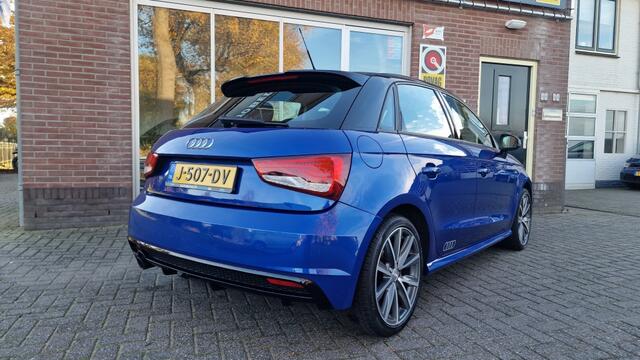 Audi A1 Sportback 1.0 TFSI Sport line S-Line Edition, Stoelverwarming