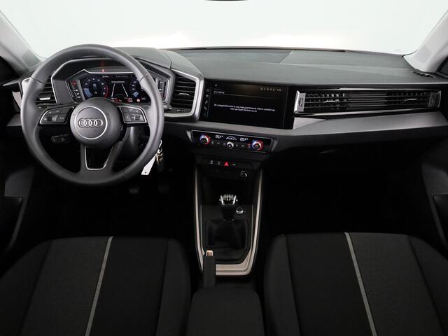 Audi A1 Sportback 25 TFSI S edition 95pk | Parkeerhulp plus | Automatische airco | Navigatie via App | 17 inch lichtmetalen velgen | Dak in contrast kleur
