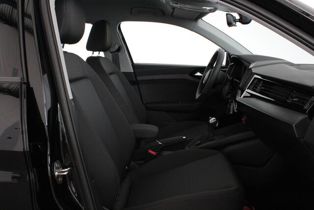 Audi A1 Sportback 30 TFSI Pro Line Automaat/116pk/Navigatie/Mythos Black Metallic/Parkeersensoren/16 inch velgen