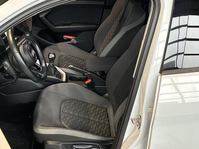 Audi A1 citycarver 30 TFSI 115pk epic · Apple/Android Car Play · Navigatie · P-Sensoren · Virtual Cockpit · 17'' Inch ·