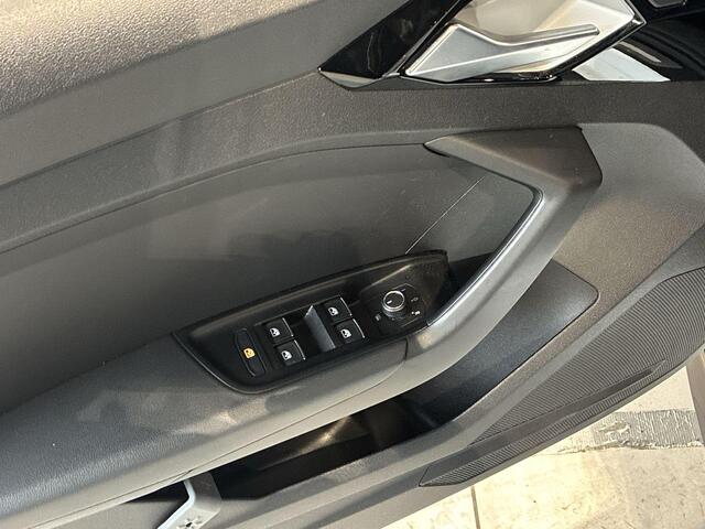 Audi A1 citycarver 30 TFSI 115pk epic · Apple/Android Car Play · Navigatie · P-Sensoren · Virtual Cockpit · 17'' Inch ·