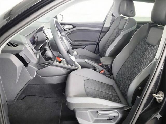 Audi A1 Sportback Advanced edition 25 TFSI 95 pk | Ledlampen voor en achter | Sportstoelen voor | Ambient verlichting | Buiten spiegels inklapbaar |