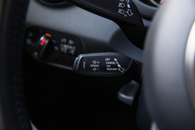 Audi A1 Sportback 1.0 TFSI Advance Sport S-line , Cruise control, Navigatie,