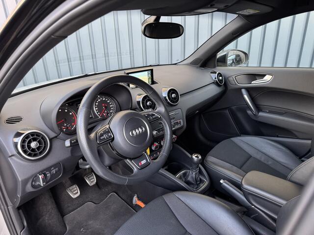 Audi A1 Sportback 1.0 TFSI Advance Sport | S-Line | Xenon | Stoelverw. | Climate Controle | Prijs Rijklaar!!