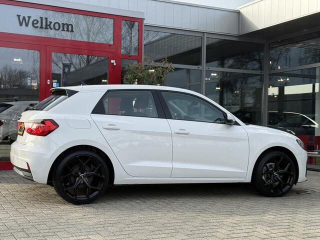 Audi A1 Sportback TFSI *!* NAVIGATIE/ CARPLAY/ 18 INCH/ CRUISE *!*