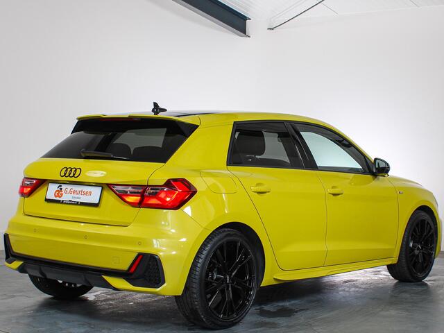 Audi A1 Sportback 30 TFSI S-Line Virtual, Stoelverwarming, DAB, Cruise Control