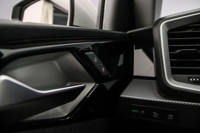 Audi A1 Sportback 25 TFSI S edition | Adapt. Cruise | Navi | Carplay | Stoelverwarming | S-Line | Grootlichtassist | LED | 17 inch |