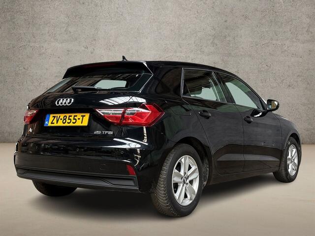 Audi A1 Sportback 25 TFSI Sport (APPLE CARPLAY, CLIMATE, PARKEERSENSOREN, SPORTSTOELEN, LM VELGEN, ARMSTEUN, CRUISE, NIEUWSTAAT)