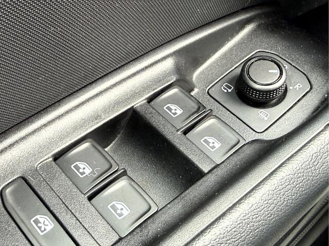 Audi A1 Sportback 25 TFSI Advanced edition SOH 90.5%, 17''Lmv, Stoelverwarming, App Connect