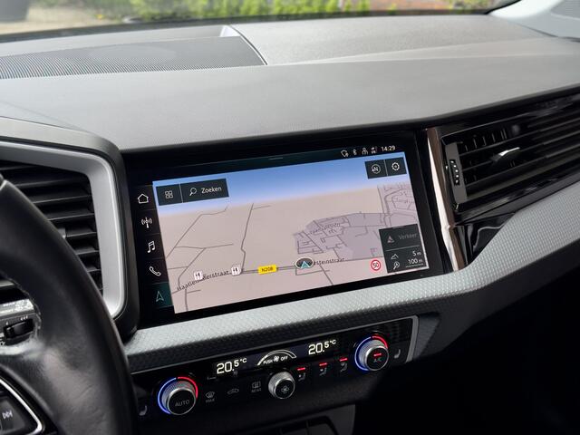 Audi A1 Sportback 25 TFSI 2X S-LINE TWO-TONE NAVI DIGI-DASH APPLE-CARPLAY LED LMV PDC