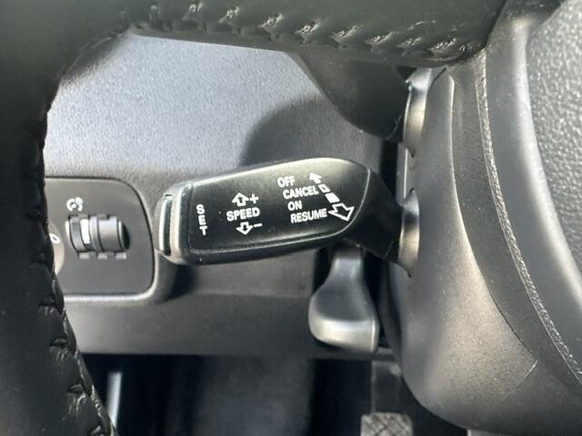 Audi A1 Sportback 1.0 TFSI S-Line / Xenon, Led, Cruise, Stoelverw.