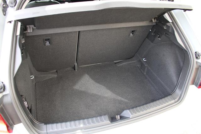 Audi A1 Sportback 30 TFSI Advanced edition Parkeersensoren Voor en Achter | Airco | Cruise Control