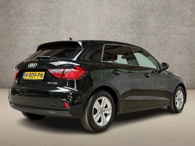 Audi A1 Sportback 25 TFSI Sport (APPLE CARPLAY, GROOT NAVI, LANE ASSIST, SPORTSTOELEN, CRUISE, GETINT GLAS, NIEUWSTAAT)