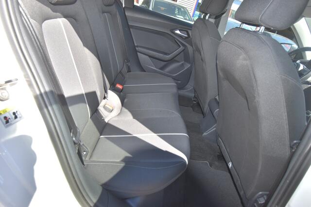 Audi A1 citycarver 30 TFSI epic , CLIMATRONIC , VIRTUAL COCKPIT , NAVI VIA APP , PDC V+A , LMV17 ,