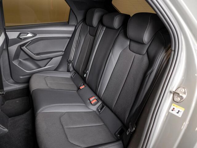 Audi A1 Sportback 40 TFSI 3x S Line edition one / 207pk / Enkei velgen / Stoelverwarming / Sfeerverlichting /