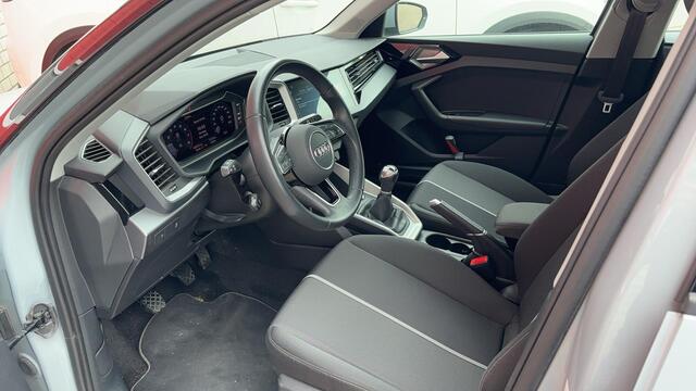 Audi A1 Sportback 25 TFSI Pro Line CARPLAY / AIRCO / CRUISE / DAB+ / BLUETOOTH / NL-AUTO