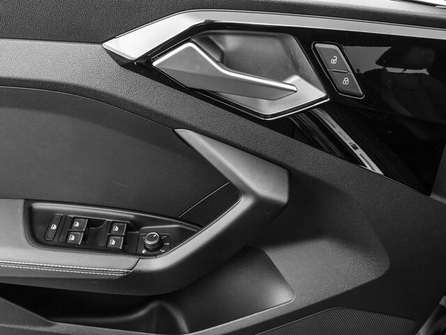 Audi A1 Sportback 40 TFSI 207pk S-Tronic S Edition · Camera · SONOS Sound · Apple/Android Car Play · Keyless Start · Sfeerverlichting · Zwart Optiek ·
