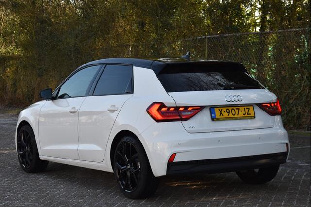 Audi A1 Sportback 35 TFSI PRO LINE 150 PK Bi-Tone | Z+W banden | Carplay | Stoelverwarming | VIrtual Cockpit | Cruise Control | DAB | Full LED