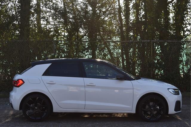 Audi A1 Sportback 35 TFSI PRO LINE 150 PK Bi-Tone | Z+W banden | Carplay | Stoelverwarming | VIrtual Cockpit | Cruise Control | DAB | Full LED