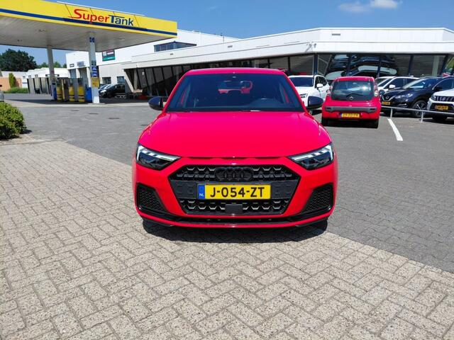 Audi A1 1.0 85KW A/T KEYLESS CARPLAY DIGITAAL DASHBOARD