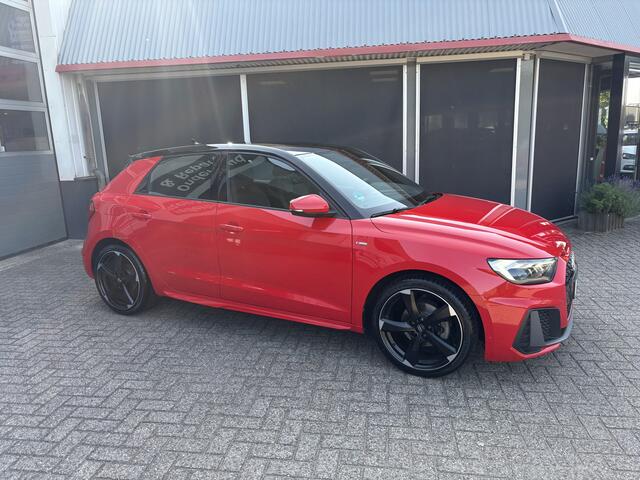 Audi A1 Sportback 30 TFSI S Line