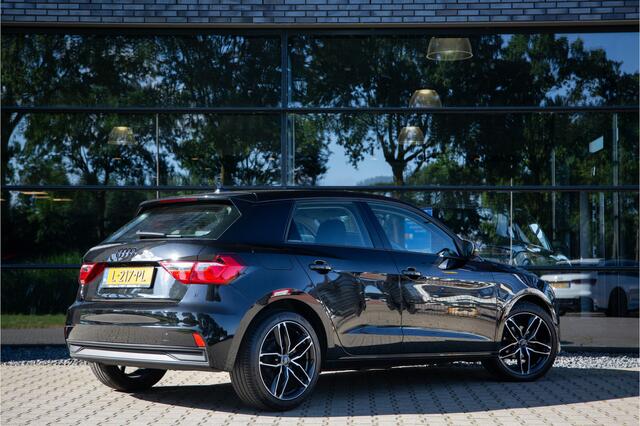 Audi A1 Sportback 25 TFSI Pro Line , Cruise control. Carplay,