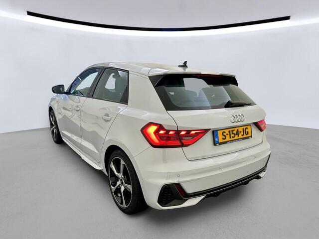 Audi A1 Sportback 25 TFSI S edition / DIgitaal dashboard / LED / App connect / Parkeersensoren achter / Lichtmetaal 17 inch /