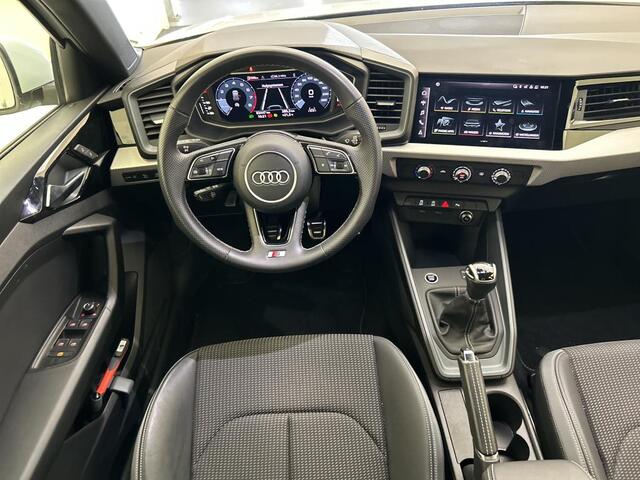 Audi A1 Sportback 25 TFSI S edition / DIgitaal dashboard / LED / App connect / Parkeersensoren achter / Lichtmetaal 17 inch /