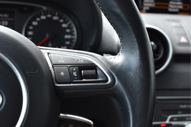 Audi A1 Sportback 1.0 TFSI Adrenalin S-Line Automaat. NL-auto, Cruise, Climatronic, 17 inch