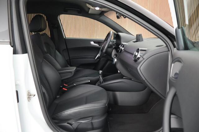 Audi A1 Sportback 1.0 TFSI 95pk 2x S-Line Xenon Navigatie Clima Parkeersensoren