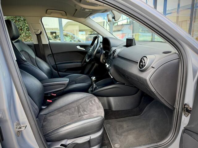 Audi A1 Sportback S-LINE NAVI ECC CRUISE 1.0 TFSI