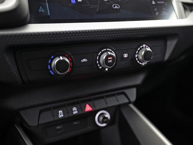 Audi A1 Sportback 25 TFSI Sport (APPLE CARPLAY, GROOT NAVI, GETINT GLAS, LM VELGEN, SPORTSTOELEN, LED ACHTERLICHTEN, CRUISE, NIEUWSTAAT)