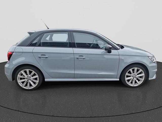 Audi A1 Sportback 1.0 TFSI Adrenalin | NL-Auto | S-Line Exterieur | 5-Deurs | Navigatie | Airco | Cruise Control | 17 inch LM-velgen |