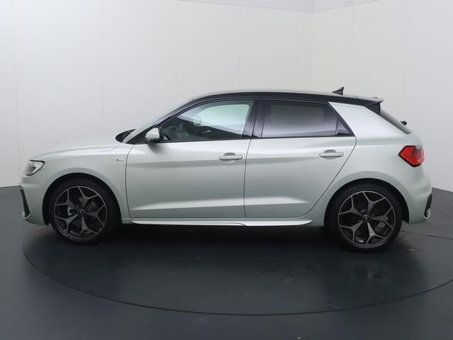 Audi A1 Sportback 25 TFSI S edition | 95 PK | Stoelverwarming | Adaptive cruise control | Dodehoekdetectie | S line | 18" LM velgen |