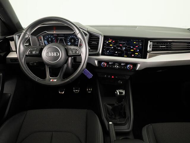 Audi A1 Sportback 30 TFSI S edition 110PK | Navigatie | 17 inch Lichtmetalen velgen | Climatronic | Led verlichting | Parkeersensoren voor en achter | S-line interieur