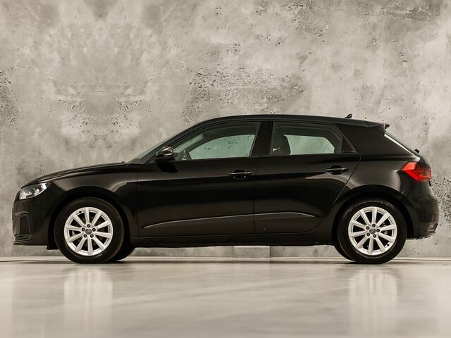 Audi A1 Sportback 30 TFSI Sport Automaat (APPLE CARPLAY, VIRTUAL DASHBOARD, GROOT NAVI, STOELVERWARMING, LM VELGEN, CRUISE, NIEUWE APK, NIEUWSTAAT