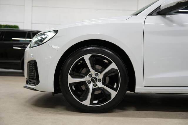 Audi A1 Sportback 30 TFSI Advanced * Virtual - Keyless - LED - 17" - App - Stoelverwarming - Sound *